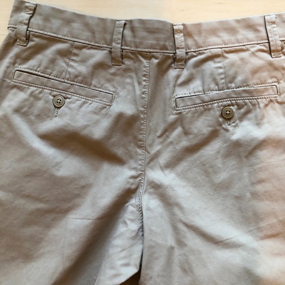 Men's GAP Classic Khaki Flat Front Shorts - Picture 4 of 4